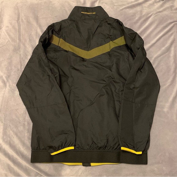 Men’s Porsche Design Windbreaker with Gold Mesh Design
Size Medium - Picture 3 of 11